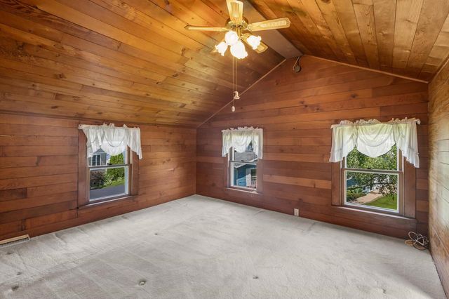 5904 Lake Edge Road, Mcfarland, WI 53558