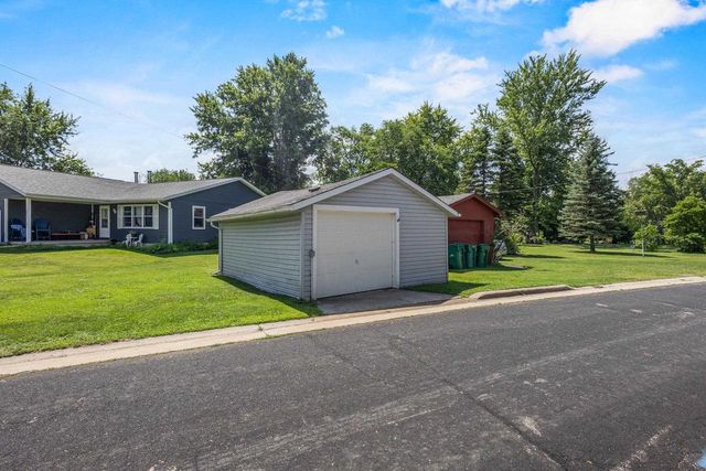 5904 Lake Edge Road, Mcfarland, WI 53558