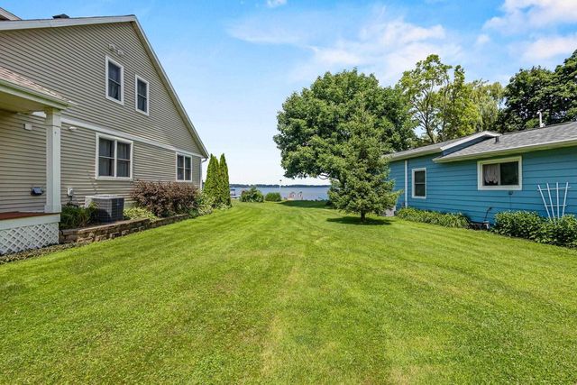 5904 Lake Edge Road, Mcfarland, WI 53558