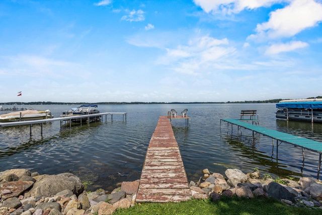 5904 Lake Edge Road, Mcfarland, WI 53558