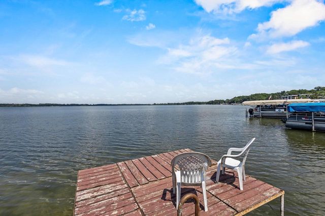 5904 Lake Edge Road, Mcfarland, WI 53558