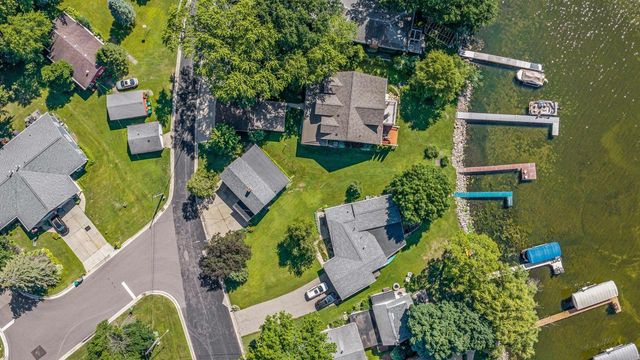 5904 Lake Edge Road, Mcfarland, WI 53558