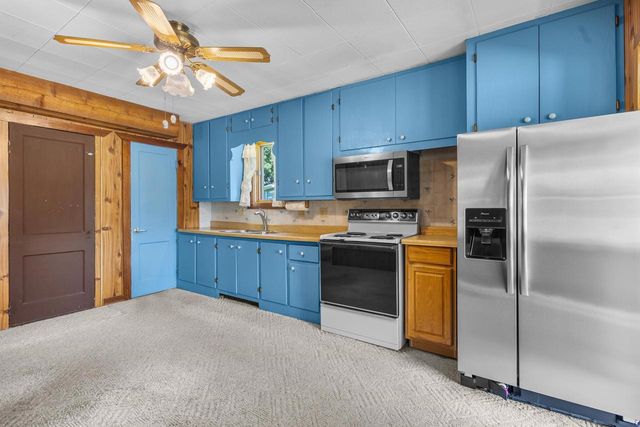 5904 Lake Edge Road, Mcfarland, WI 53558