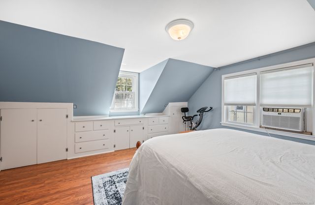 201 Hollister Street, Manchester, CT 06042