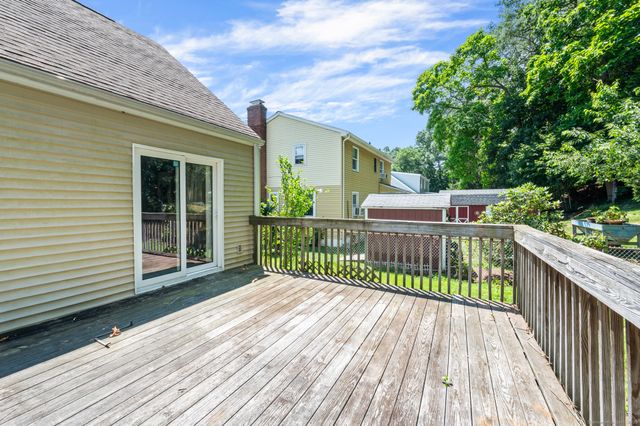201 Hollister Street, Manchester, CT 06042