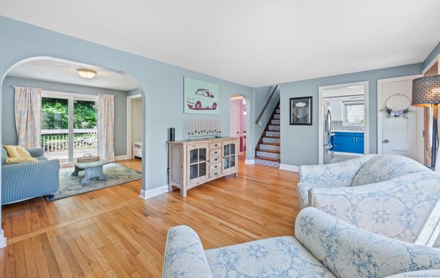 201 Hollister Street, Manchester, CT 06042
