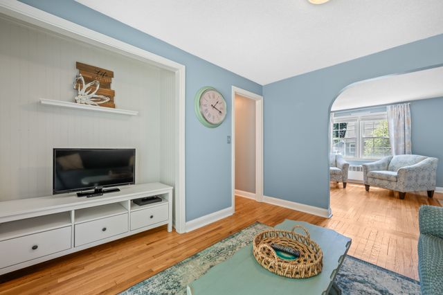 201 Hollister Street, Manchester, CT 06042