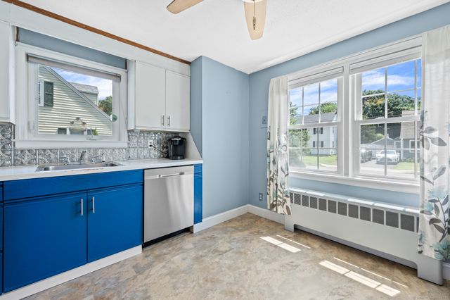 201 Hollister Street, Manchester, CT 06042