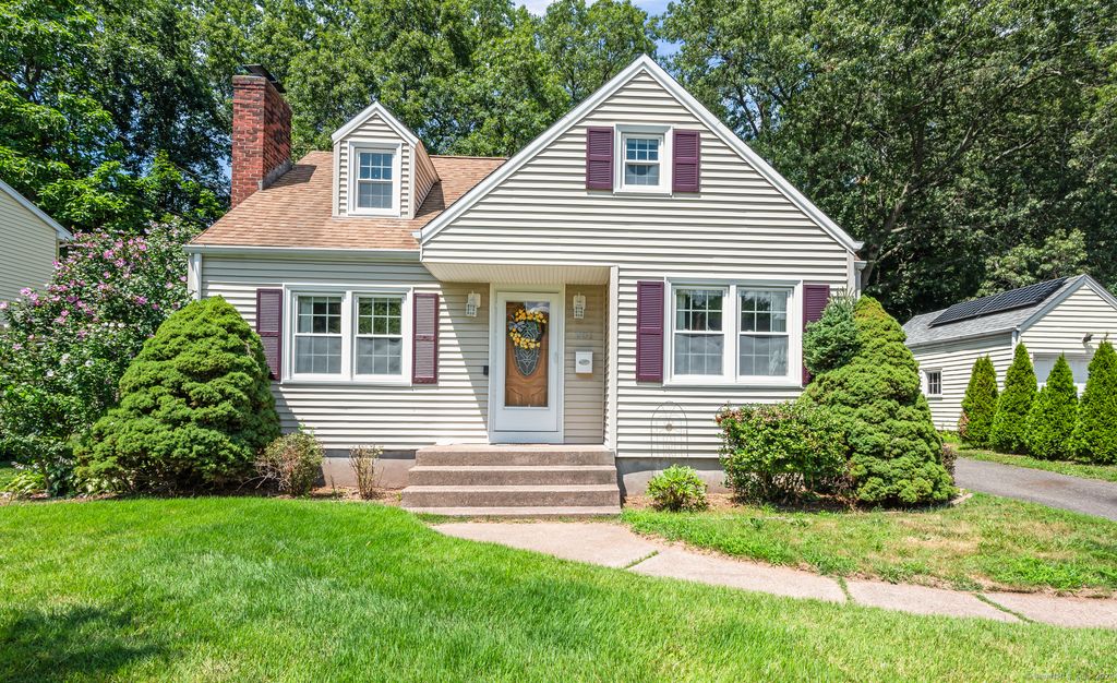 201 Hollister Street, Manchester, CT 06042