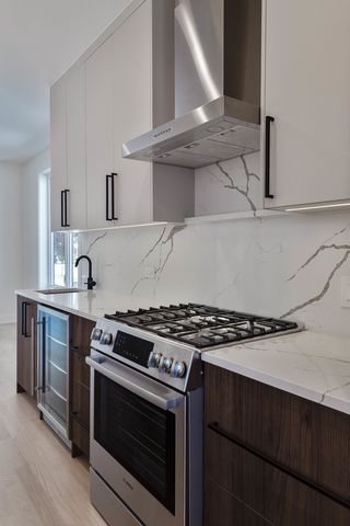 5355 N Melvina Avenue, Chicago, IL 60630