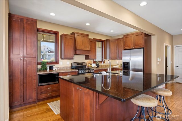 5215 Sparrow Court, Ferndale, WA 98248