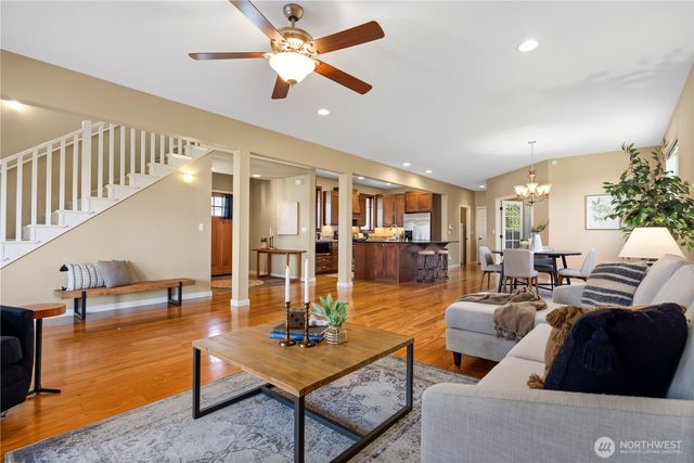 5215 Sparrow Court, Ferndale, WA 98248