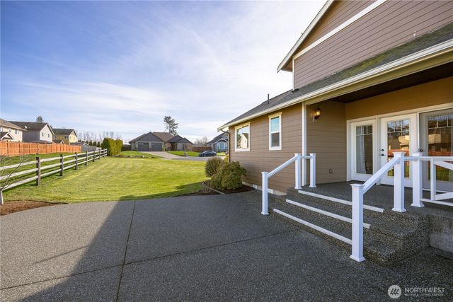 5215 Sparrow Court, Ferndale, WA 98248