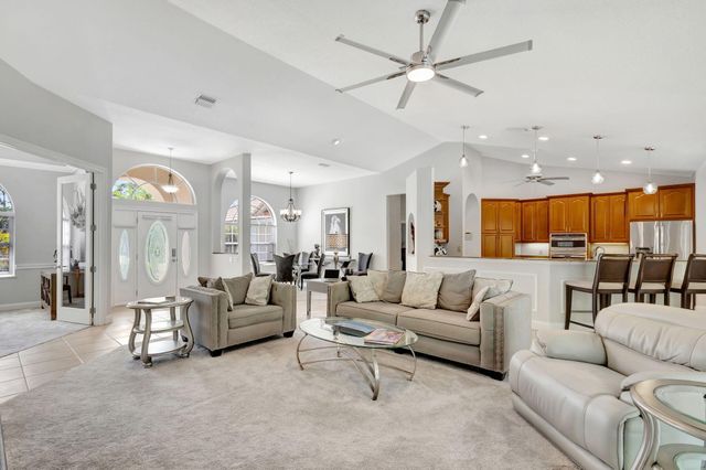 8055 Kiawah Trace, Port St. Lucie, Port St Lucie, FL 34986