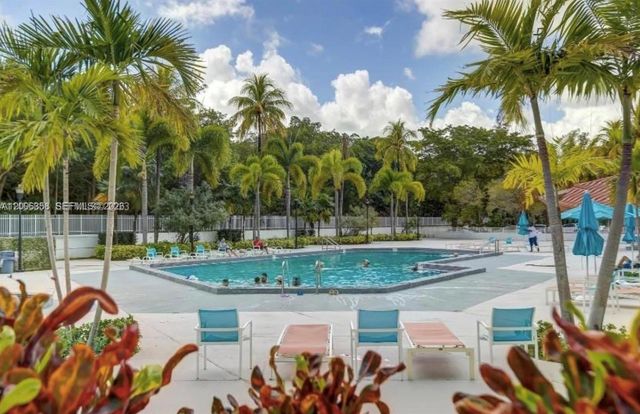 100 Bayview Drive PH31, Sunny Isles Beach, FL 33160