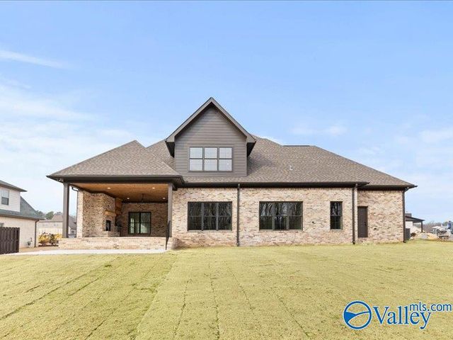 16178 Darby Drive, Athens, AL 35613