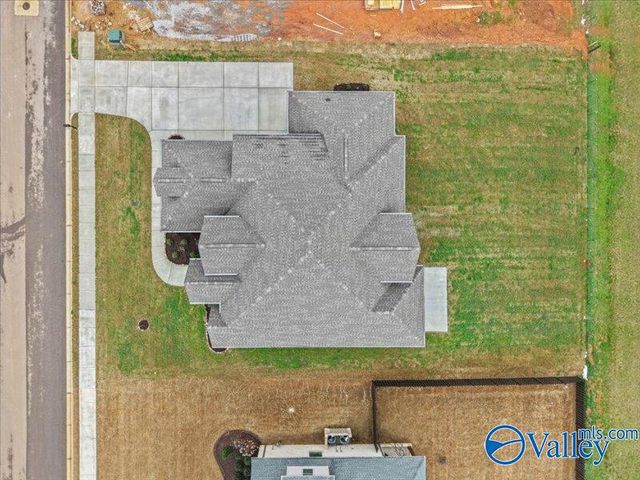 16178 Darby Drive, Athens, AL 35613