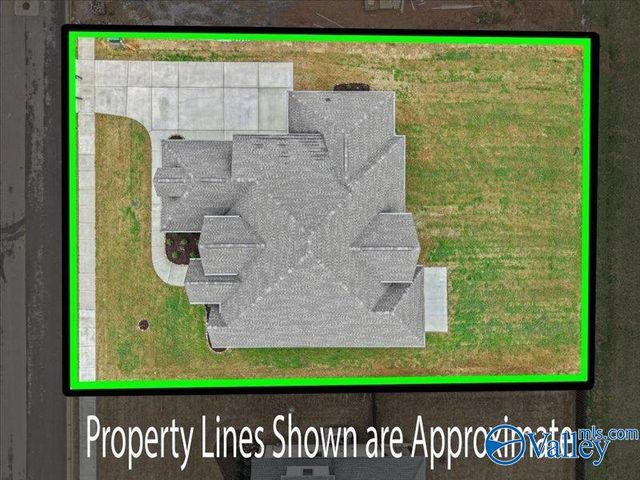 16178 Darby Drive, Athens, AL 35613
