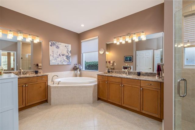 312 W LAKE VICTORIA CIRCLE, Deland, FL 32724