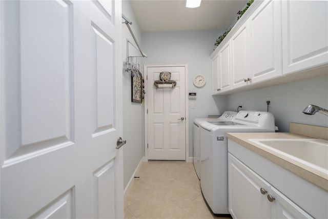 312 W LAKE VICTORIA CIRCLE, Deland, FL 32724