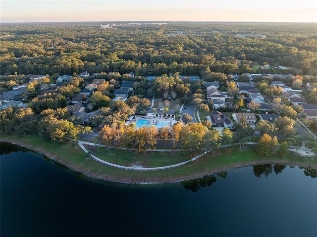 312 W LAKE VICTORIA CIRCLE, Deland, FL 32724