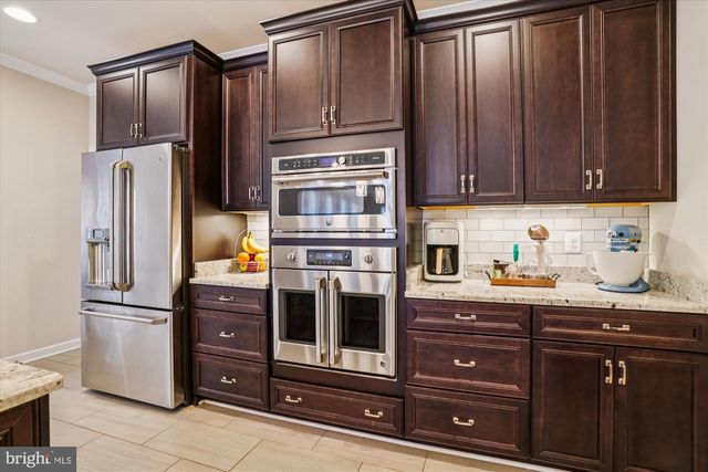 9431 YAWKEY PL, La Plata, MD 20646
