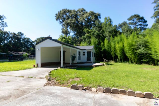 132 Evergreen Street, Warner Robins, GA 31093