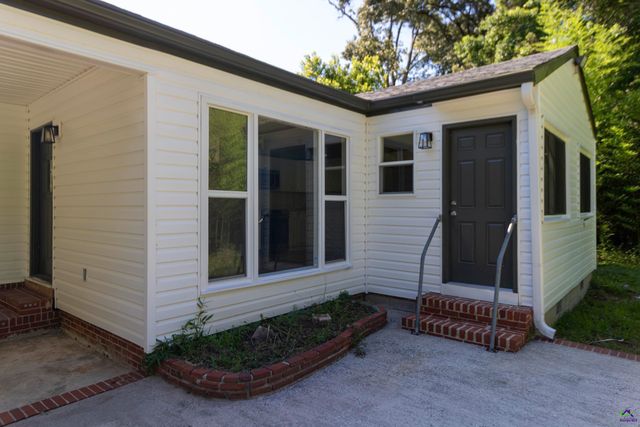 132 Evergreen Street, Warner Robins, GA 31093