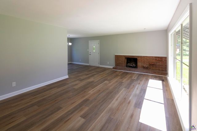 132 Evergreen Street, Warner Robins, GA 31093