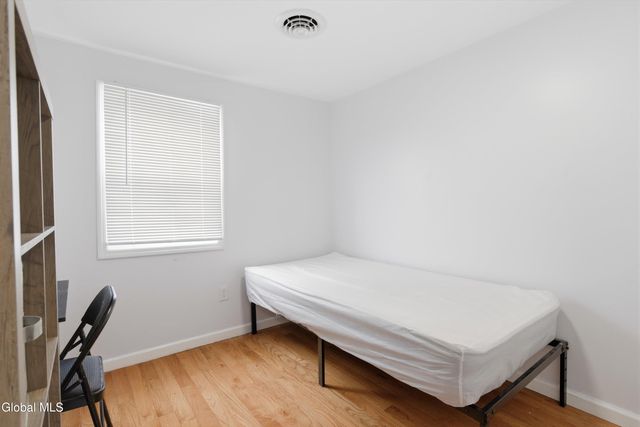 86 14th Street, Troy, NY 12180