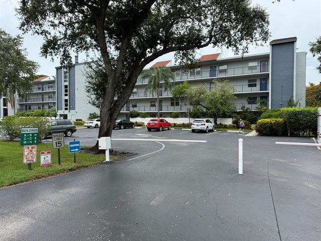 14701 Cumberland Drive Ph 4060, Delray Beach, FL 33446
