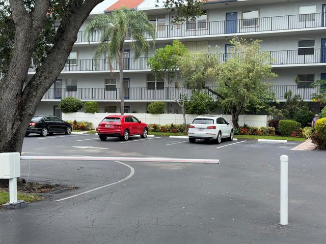 14701 Cumberland Drive Ph 4060, Delray Beach, FL 33446