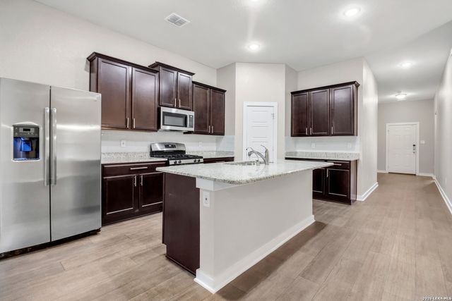 10311 ROSALINA LOOP, Converse, TX 78109