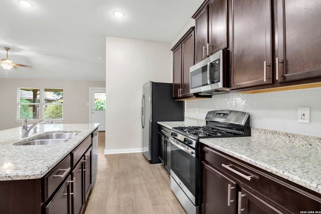 10311 ROSALINA LOOP, Converse, TX 78109