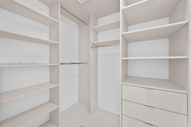 17475 Collins Ave 703, Sunny Isles Beach, FL 33160