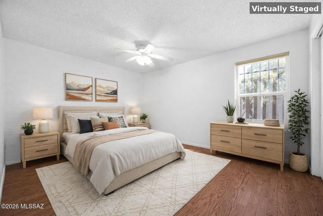 1018 Calle De La Temporada, Green Valley, AZ 85614