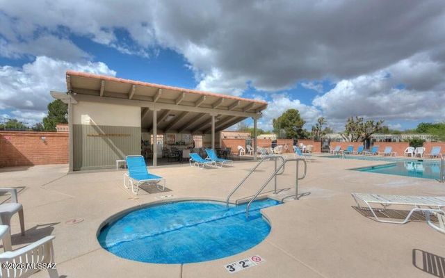 1018 Calle De La Temporada, Green Valley, AZ 85614