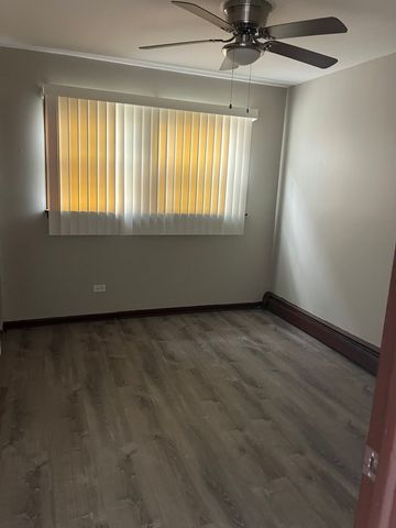 7831 roberts Road 1, Bridgeview, IL 60455