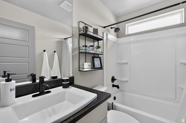 192 E BRUSHY CANYON ST, Saratoga Springs, UT 84045