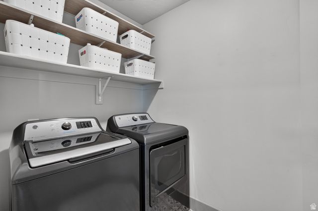 192 E BRUSHY CANYON ST, Saratoga Springs, UT 84045