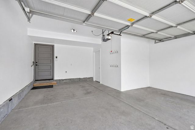 192 E BRUSHY CANYON ST, Saratoga Springs, UT 84045