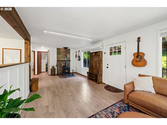 42720 Hidden Springs Dr, Seaside, OR 97138