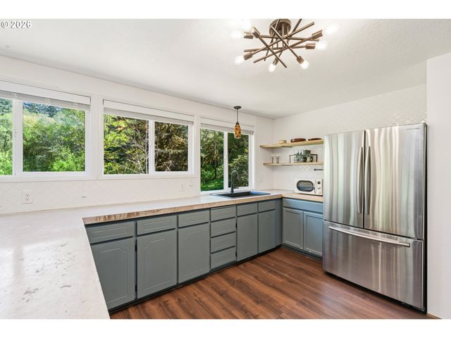42720 Hidden Springs Dr, Seaside, OR 97138