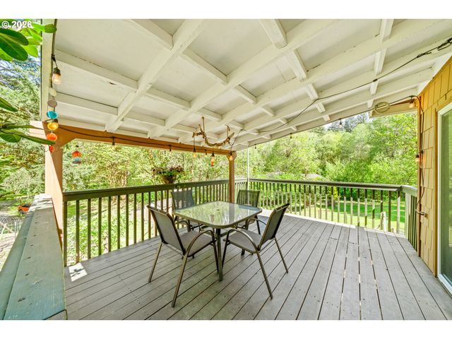 42720 Hidden Springs Dr, Seaside, OR 97138