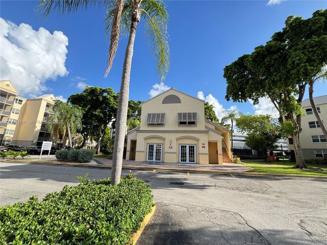 8205 Lake Dr 401, Doral, FL 33166