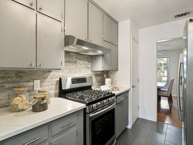 2201 Cambridge Drive, Hurst, TX 76054