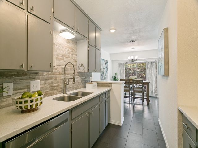 2201 Cambridge Drive, Hurst, TX 76054