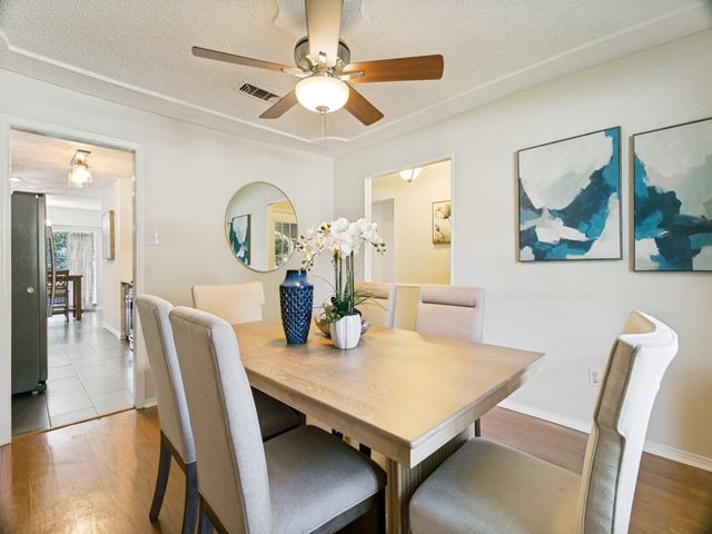 2201 Cambridge Drive, Hurst, TX 76054