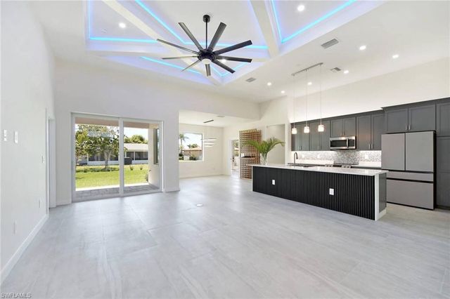 1426 SE 43rd TER, Cape Coral, FL 33904