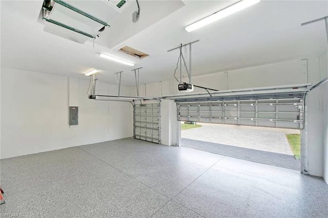 1426 SE 43rd TER, Cape Coral, FL 33904